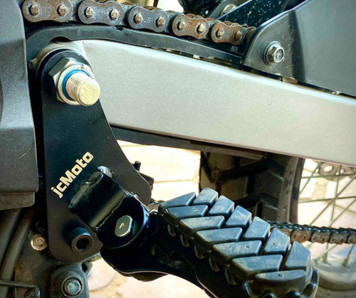 JC MOTO - XPULSE FOOTREST HANGER